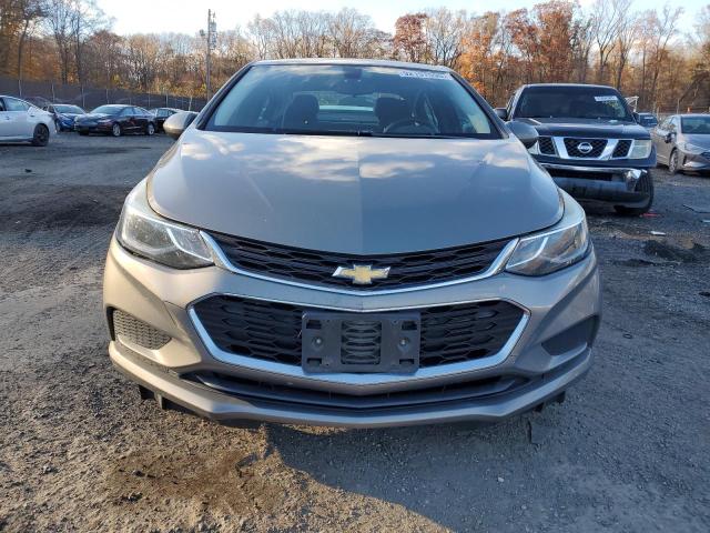 1G1BE5SM6J7198950 - 2018 CHEVROLET CRUZE LT ნაცრისფერი ფოტო 5