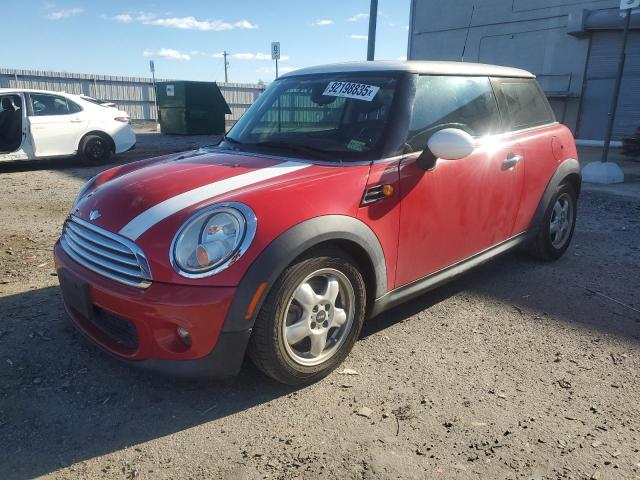 2011 MINI COOPER, 