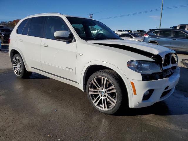 5UXZV4C50D0B02543 - 2013 BMW X5 XDRIVE35I WHITE photo 4