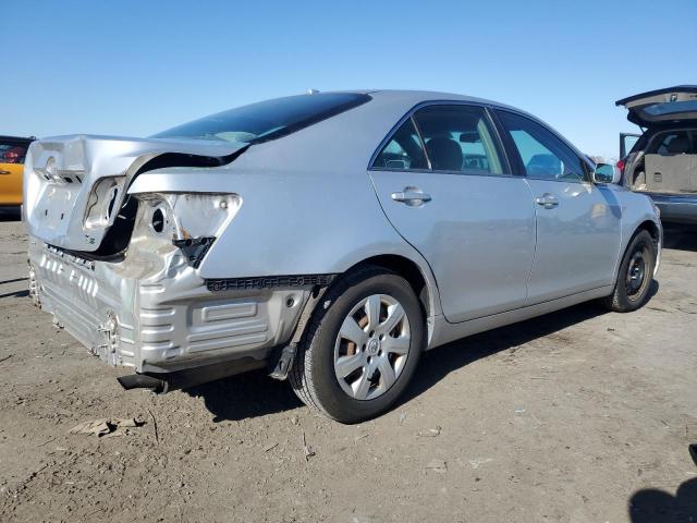 4T1BF3EK6BU191109 - 2011 TOYOTA CAMRY BASE Plata foto 3