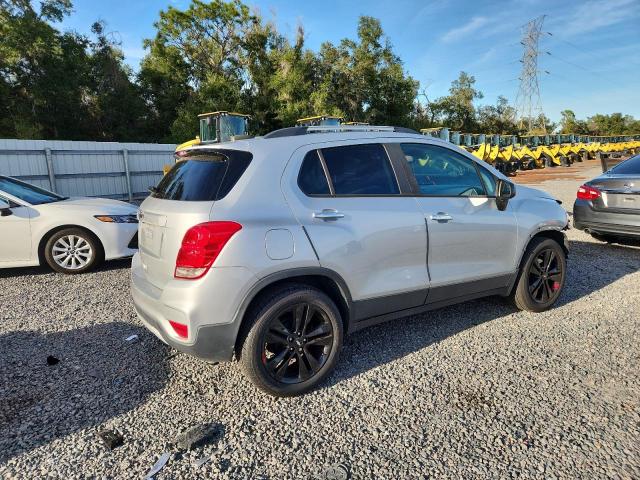 3GNCJLSB9JL414044 - 2018 CHEVROLET TRAX 1LT 银色 照片 3