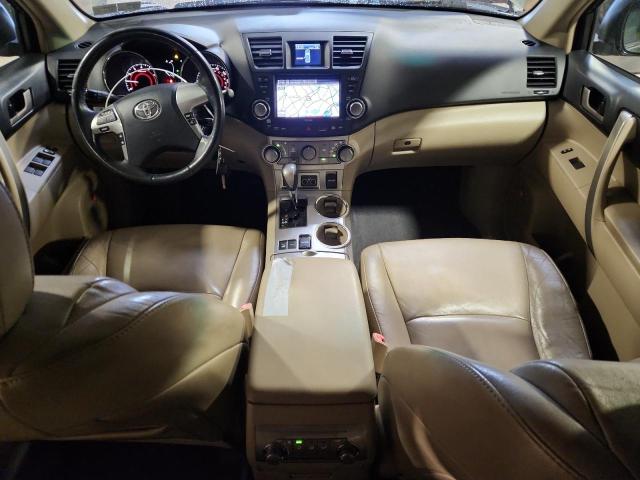 5TDBK3EH8BS062877 - 2011 TOYOTA HIGHLANDER BASE أخضر صورة 8