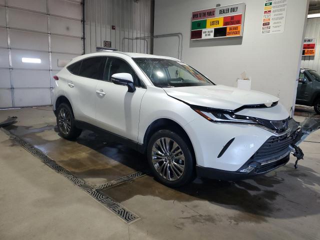 JTEAAAAH2NJ092236 - 2022 TOYOTA VENZA LE WHITE photo 4