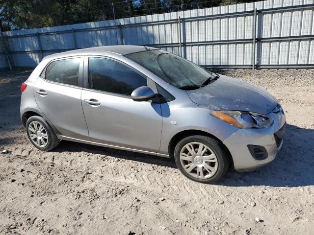 JM1DE1KY7C0149411 - 2012 MAZDA MAZDA2 SILVER photo 4