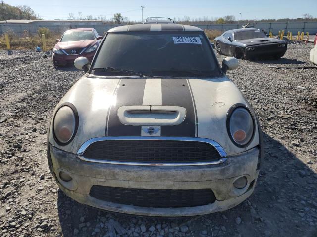 WMWMF73579TW84926 - 2009 MINI COOPER S WHITE photo 5