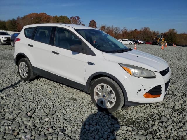1FMCU0F70DUA90735 - 2013 FORD ESCAPE S WHITE photo 4