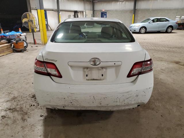 4T1BF3EK0AU570170 - 2010 TOYOTA CAMRY BASE WHITE photo 6