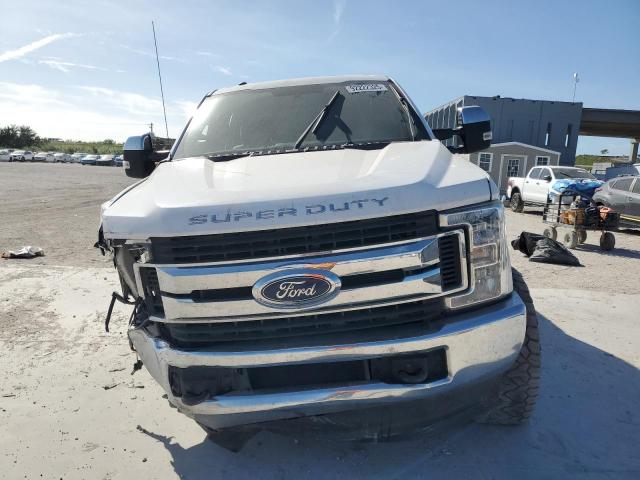 1FT7W2BT8HEC94469 - 2017 FORD F250 SUPER DUTY WHITE photo 5