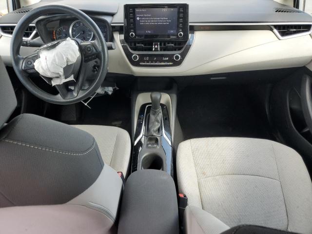 5YFEPMAE6NP319581 - 2022 TOYOTA COROLLA LE SILVER photo 8