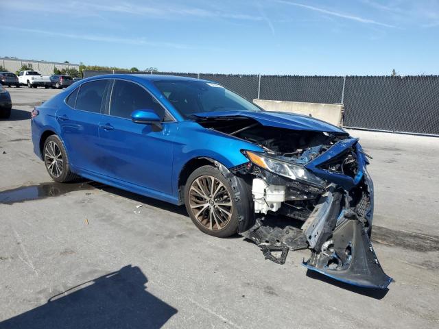 4T1B11HK8KU188081 - 2019 TOYOTA CAMRY L BLUE photo 4