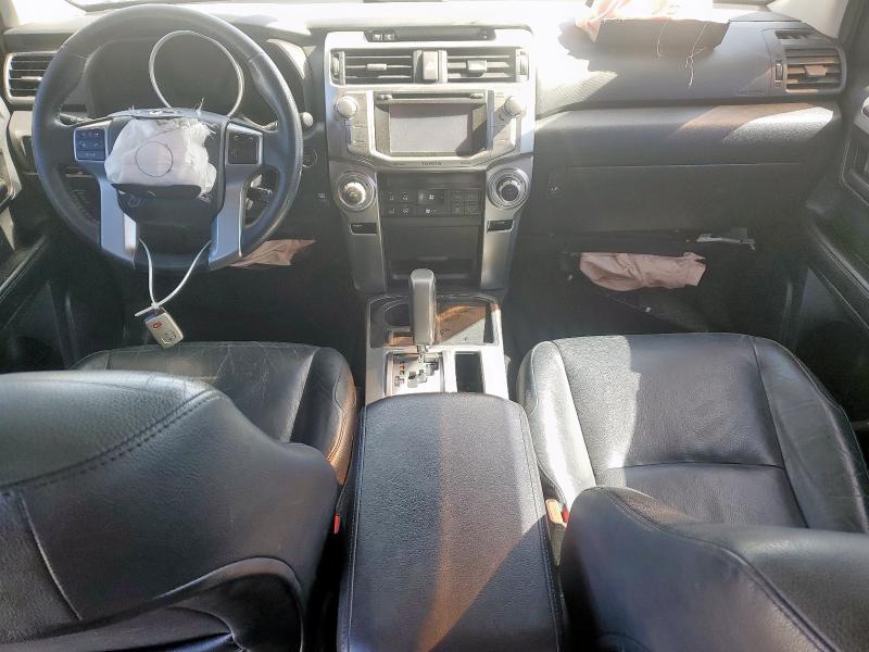 JTEZU5JR5D5057255 - 2013 TOYOTA 4RUNNER SR5 BLUE photo 8