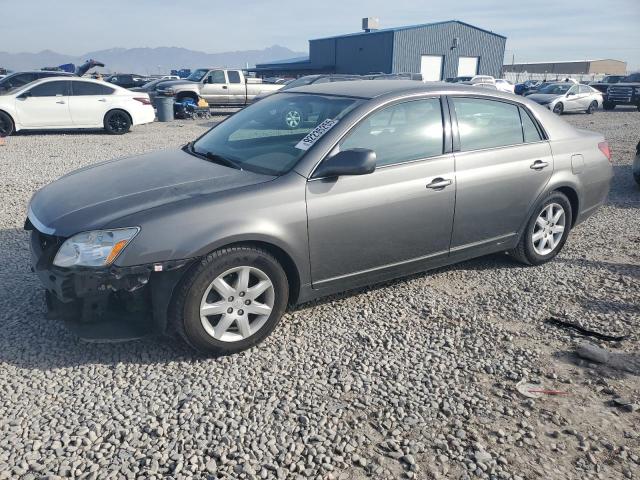 2005 TOYOTA AVALON XL, 