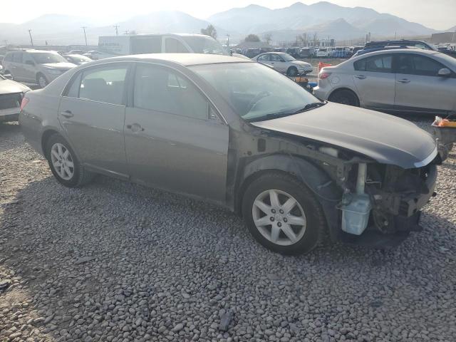 4T1BK36B95U054888 - 2005 TOYOTA AVALON XL GRAY photo 4