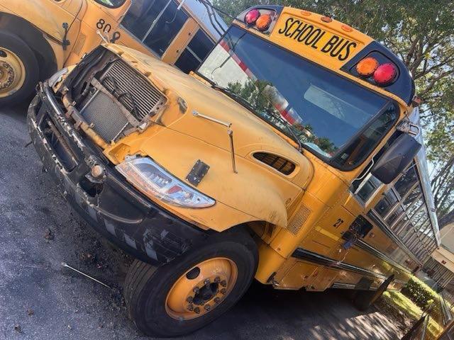 4DRBUAAN45A977930 - 2005 IC CORPORATION 3000 黄色 照片 2