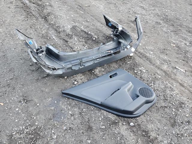 JTDKBRFU0H3031471 - 2017 TOYOTA PRIUS GRAY photo 12