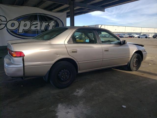 4T1BG22KXXU451935 - 1999 TOYOTA CAMRY CE فضي صورة 3