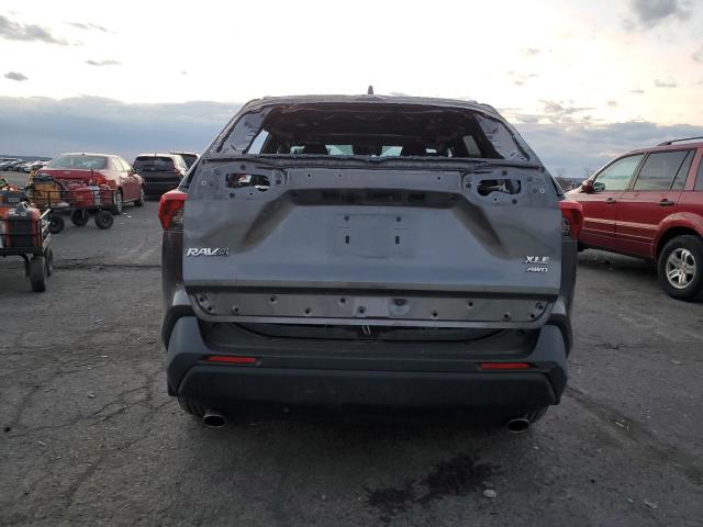 2T3P1RFV4MC153678 - 2021 TOYOTA RAV4 XLE GRAY photo 6