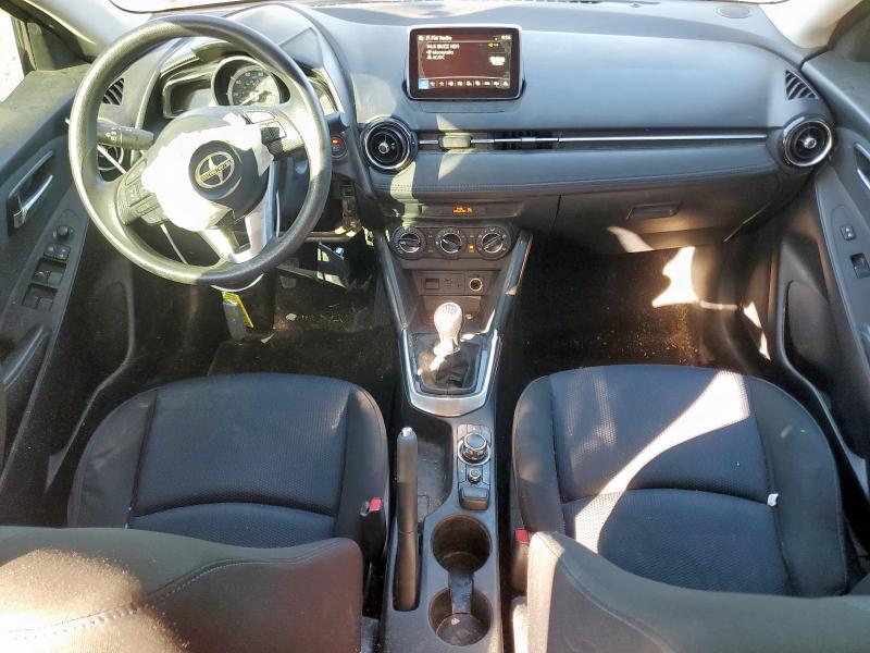 3MYDLBZV8GY138941 - 2016 TOYOTA SCION IA SILVER photo 8