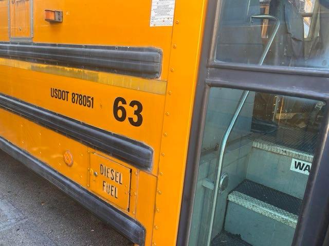 4DRBRABN93B957583 - 2003 IC CORPORATION 3000 YELLOW photo 10