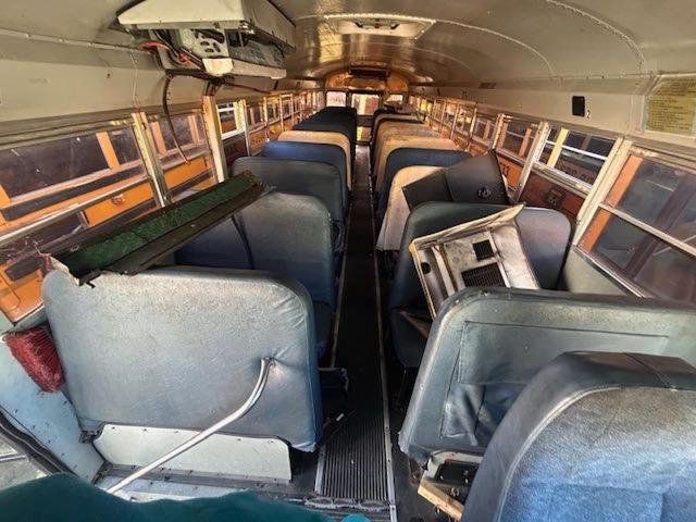 4DRBRABN93B957583 - 2003 IC CORPORATION 3000 YELLOW photo 9