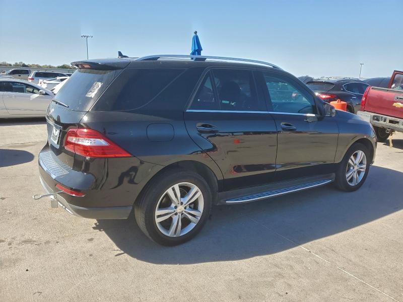 4JGDA5JBXDA203131 - 2013 MERCEDES-BENZ ML 350 BLACK photo 3