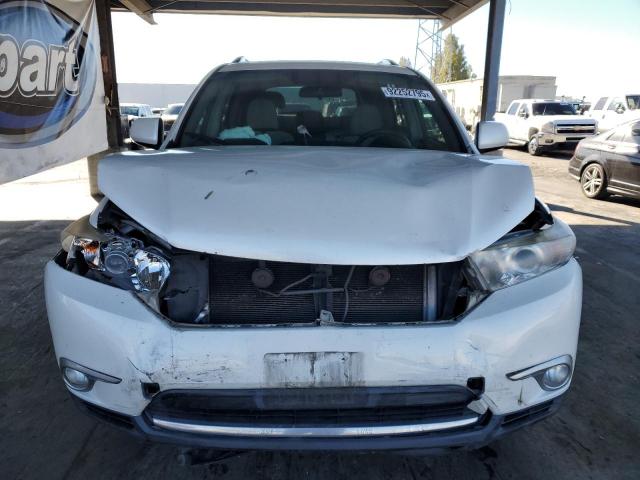 5TDBK3EH2DS274936 - 2013 TOYOTA HIGHLANDER BASE Білий фото 5