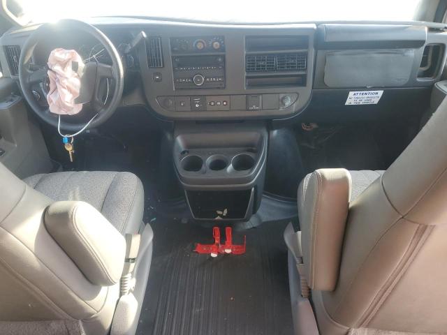 1GAZGNF79R1233007 - 2024 CHEVROLET EXPRESS G3500 LS WHITE photo 8