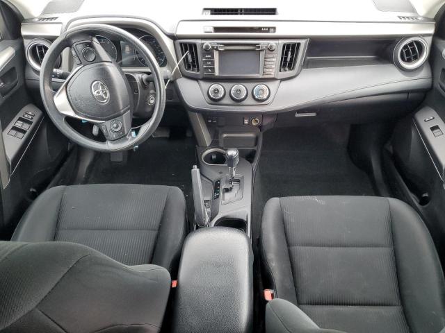 2T3BFREV3HW601734 - 2017 TOYOTA RAV4 LE 灰色 照片 8