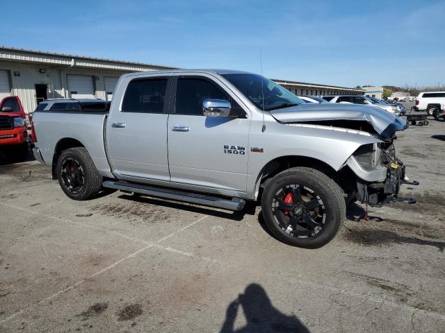 1C6RR7LTXFS704982 - 2015 RAM 1500 SLT SILVER photo 4