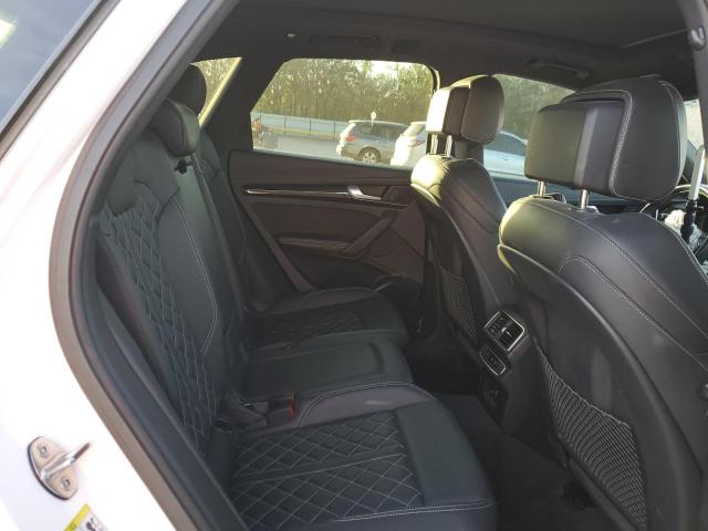 WA1C4AFY8J2242457 - 2018 AUDI SQ5 PRESTIGE WHITE photo 11