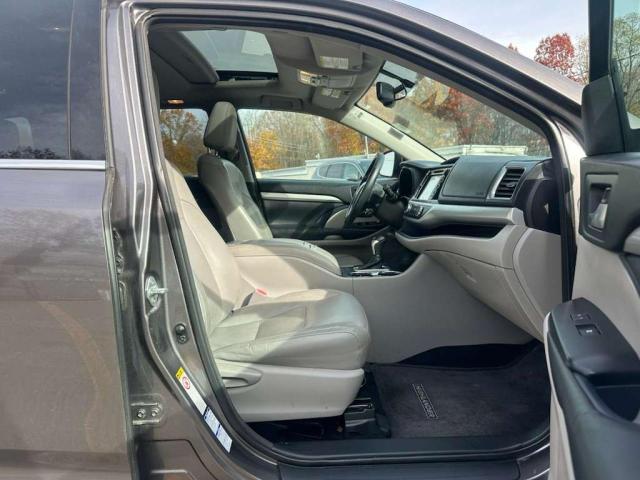 5TDJKRFH3ES016777 - 2014 TOYOTA HIGHLANDER XLE ნაცრისფერი ფოტო 6