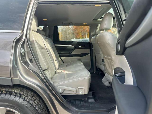 5TDJKRFH3ES016777 - 2014 TOYOTA HIGHLANDER XLE ნაცრისფერი ფოტო 7