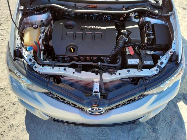 JTNKARJE7JJ572825 - 2018 TOYOTA COROLLA IM SILVER photo 12