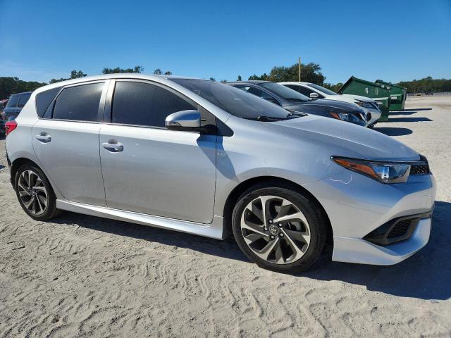 JTNKARJE7JJ572825 - 2018 TOYOTA COROLLA IM SILVER photo 4