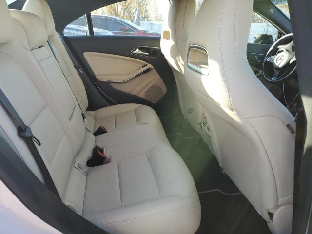WDDSJ4GB9KN772481 - 2019 MERCEDES-BENZ CLA 250 4MATIC WHITE photo 10
