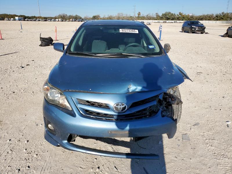 5YFBU4EE5DP123796 - 2013 TOYOTA COROLLA BASE ლურჯი ფოტო 5