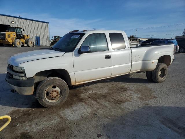 2001 CHEVROLET SILVERADO K3500, 