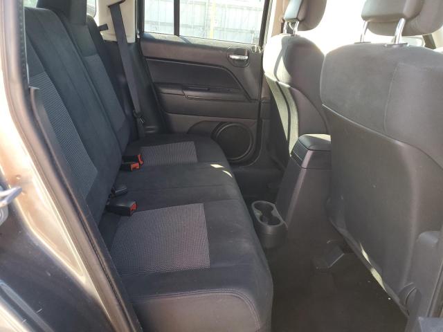 1C4NJRBB8CD688672 - 2012 JEEP PATRIOT SPORT GRAY photo 11