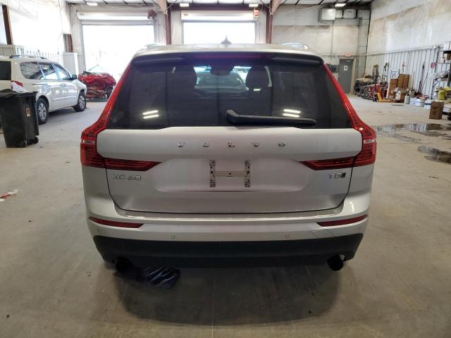 LYV102RK3KB192332 - 2019 VOLVO XC60 T5 WHITE photo 6