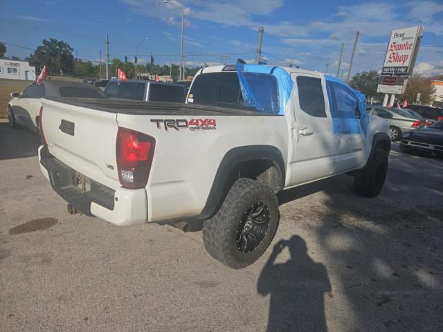 5TFCZ5ANXJX126031 - 2018 TOYOTA TACOMA DOUBLE CAB 白色 照片 4