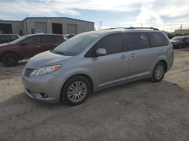 2015 TOYOTA SIENNA XLE, 