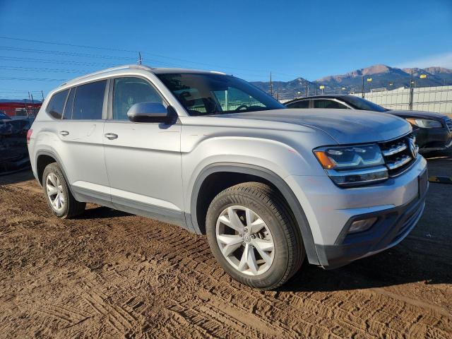 1V2KR2CA7JC524968 - 2018 VOLKSWAGEN ATLAS SE فضي صورة 4