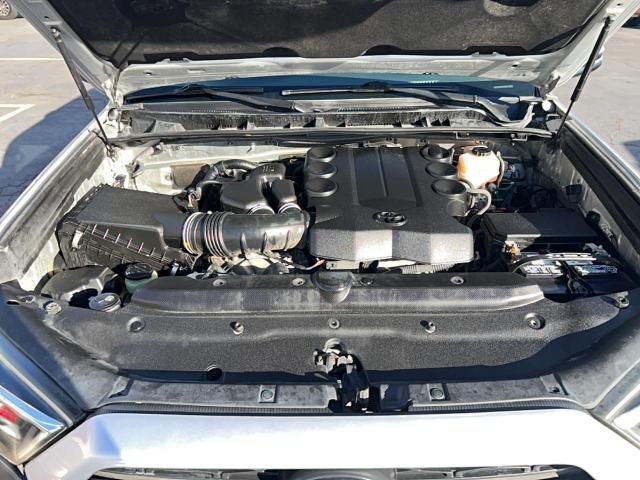 JTEBU5JR1H5435742 - 2017 TOYOTA 4RUNNER SR5/SR5 PREMIUM SILVER photo 7