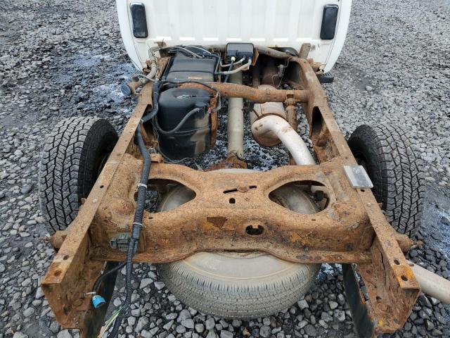 1GBHC24K88E102828 - 2008 CHEVROLET SILVERADO C2500 HEAVY DUTY WHITE photo 10