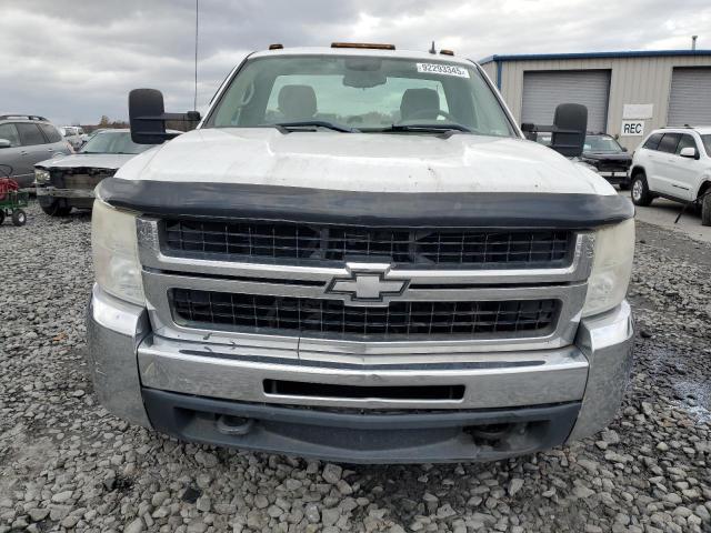 1GBHC24K88E102828 - 2008 CHEVROLET SILVERADO C2500 HEAVY DUTY WHITE photo 5