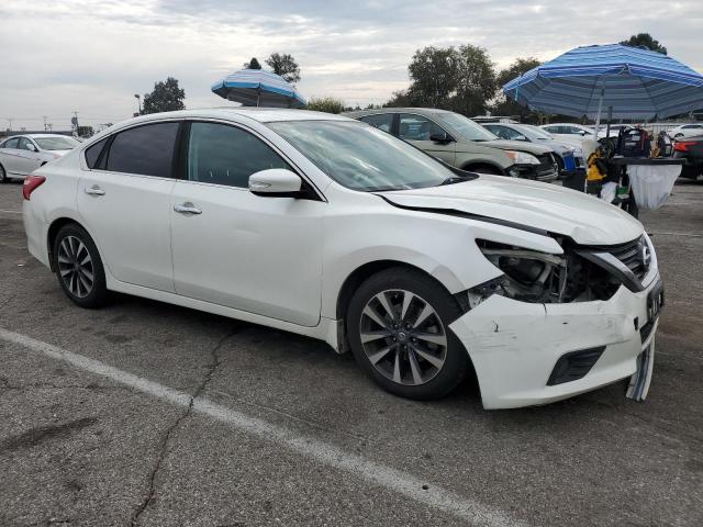 1N4AL3AP0GC121845 - 2016 NISSAN ALTIMA 2.5 白色 照片 4