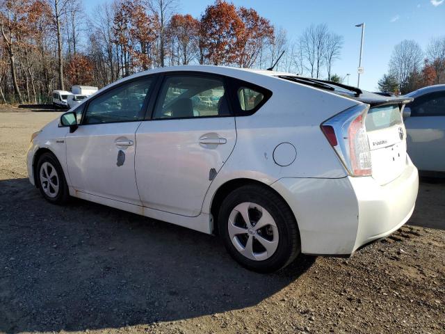 JTDKN3DU2D5657786 - 2013 TOYOTA PRIUS WHITE photo 2