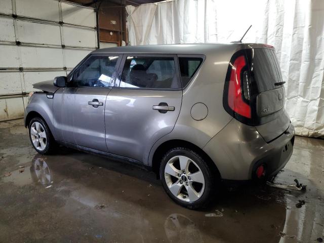 KNDJN2A25J7540938 - 2018 KIA SOUL GRAY photo 2