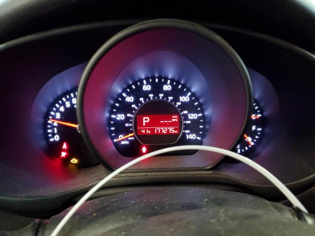 KNDJN2A25J7540938 - 2018 KIA SOUL GRAY photo 9