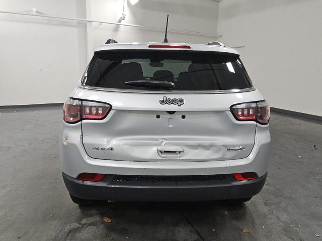 3C4NJDBN3RT154611 - 2024 JEEP COMPASS LATITUDE Gümüş foto 6